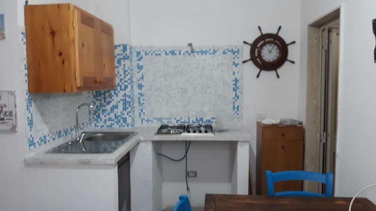 Villino Celeste fronte spiaggia Torre Lapillo Esterno foto